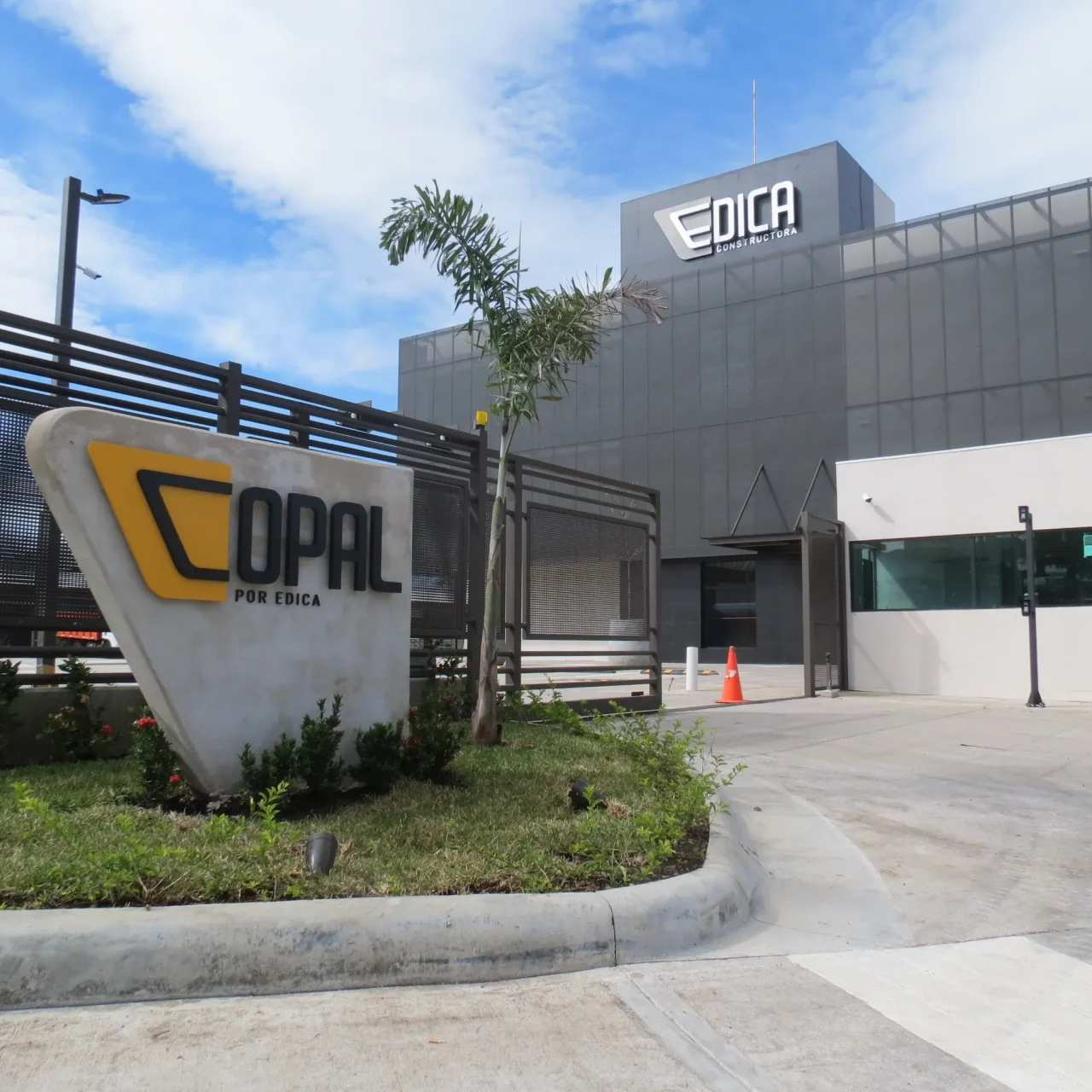 Edica's support in the construction of Become